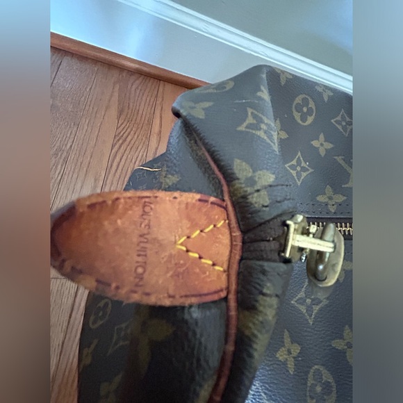 Authentic Vintage Louis Vuitton Keepall 60. With luggage tag and combo lock - Picture 3 of 14